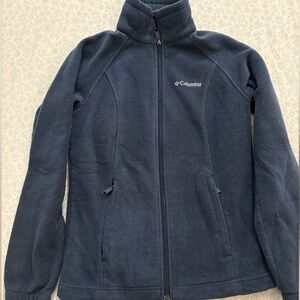 Columbia Navy Fleece Jacket  Full Zip 
Size:  XSmall
Outdoor Wear